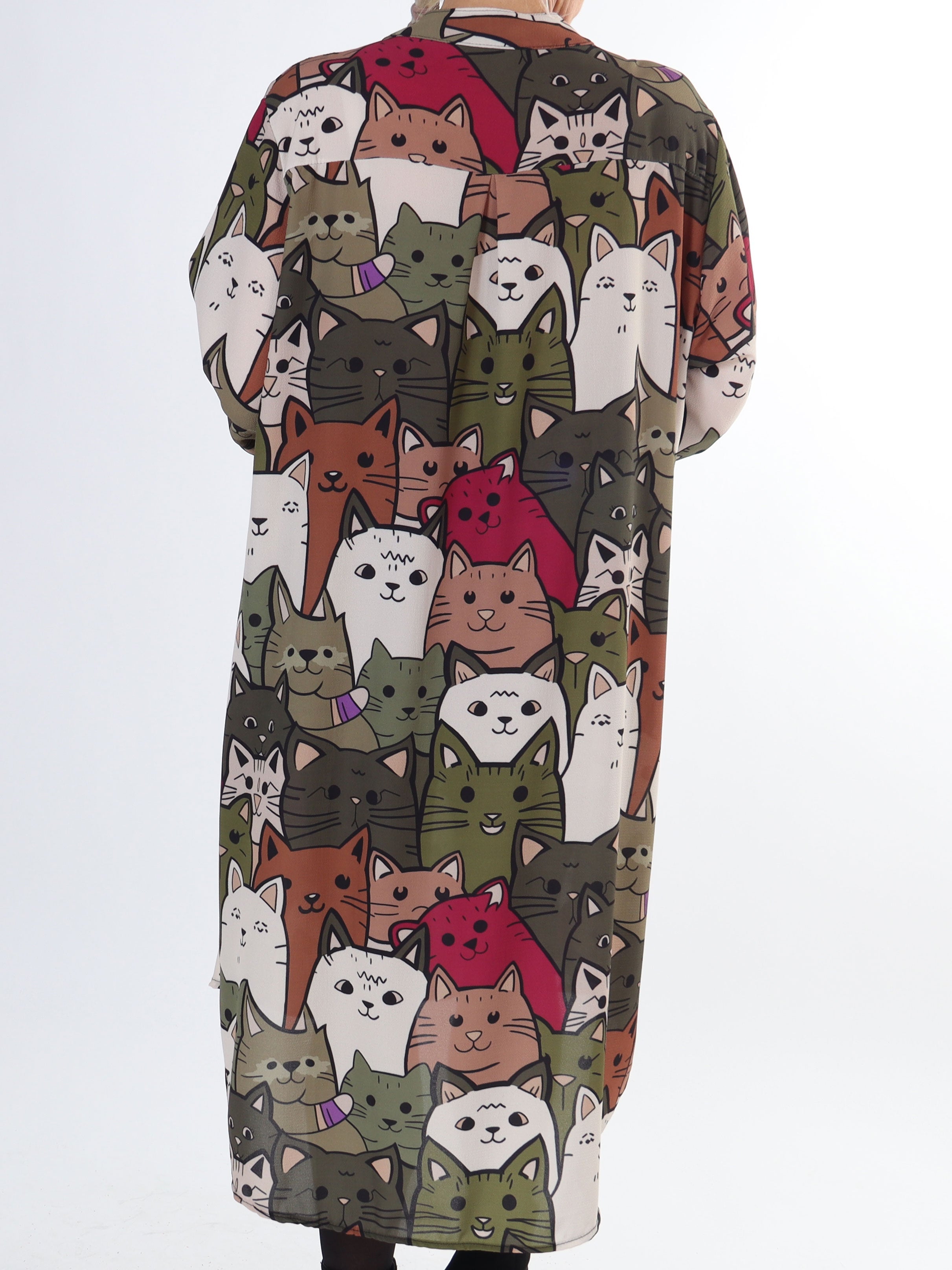 Vanesa Cat Long - Lätt och luftig klänning i plus size med kattmönster